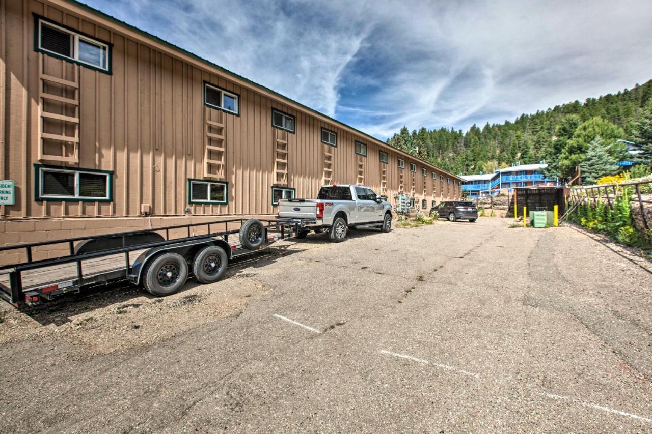 Main St Red River Ski Condo With Mountain View! Exteriör bild