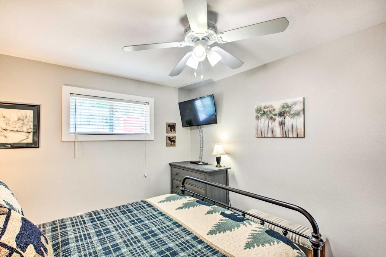 Main St Red River Ski Condo With Mountain View! Exteriör bild